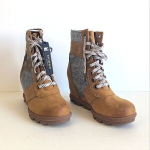 Sorel Lexie Wedge Waterproof Leather Boots Caramel Brown Grey Felt sz 8